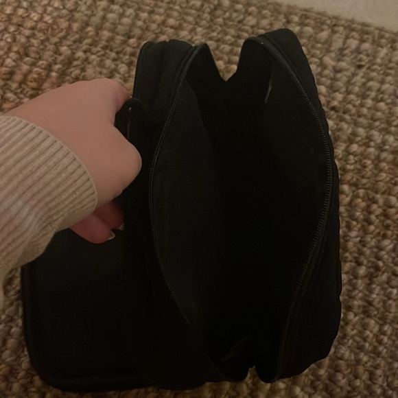 Vera Bradley makeup bag and hair straightener holder Solid Black - Picture 3 of 5